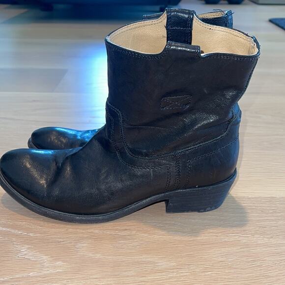 Frye Carson Tab Leather Short Boot Bootie Black 7.5 - Picture 2 of 9